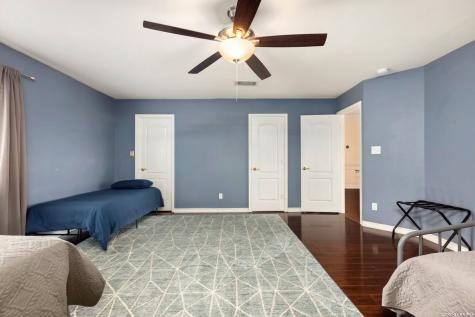 9106 Thomas York San Antonio TX 78251
