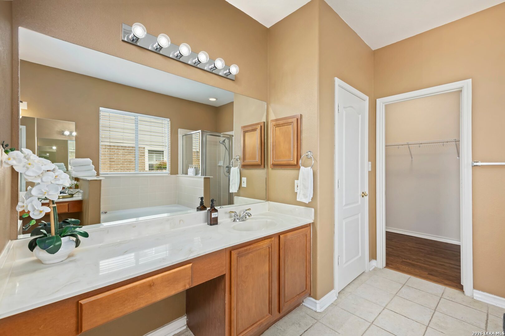 9106 Thomas York San Antonio TX 78251
