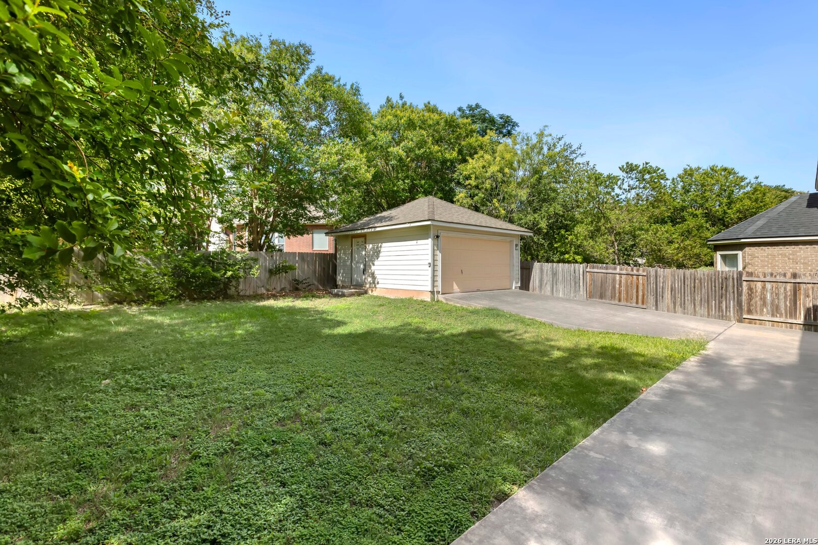 9106 Thomas York San Antonio TX 78251