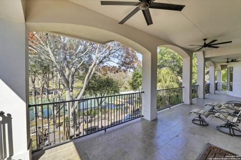 514 Woodlake Drive Mcqueeney TX 78123