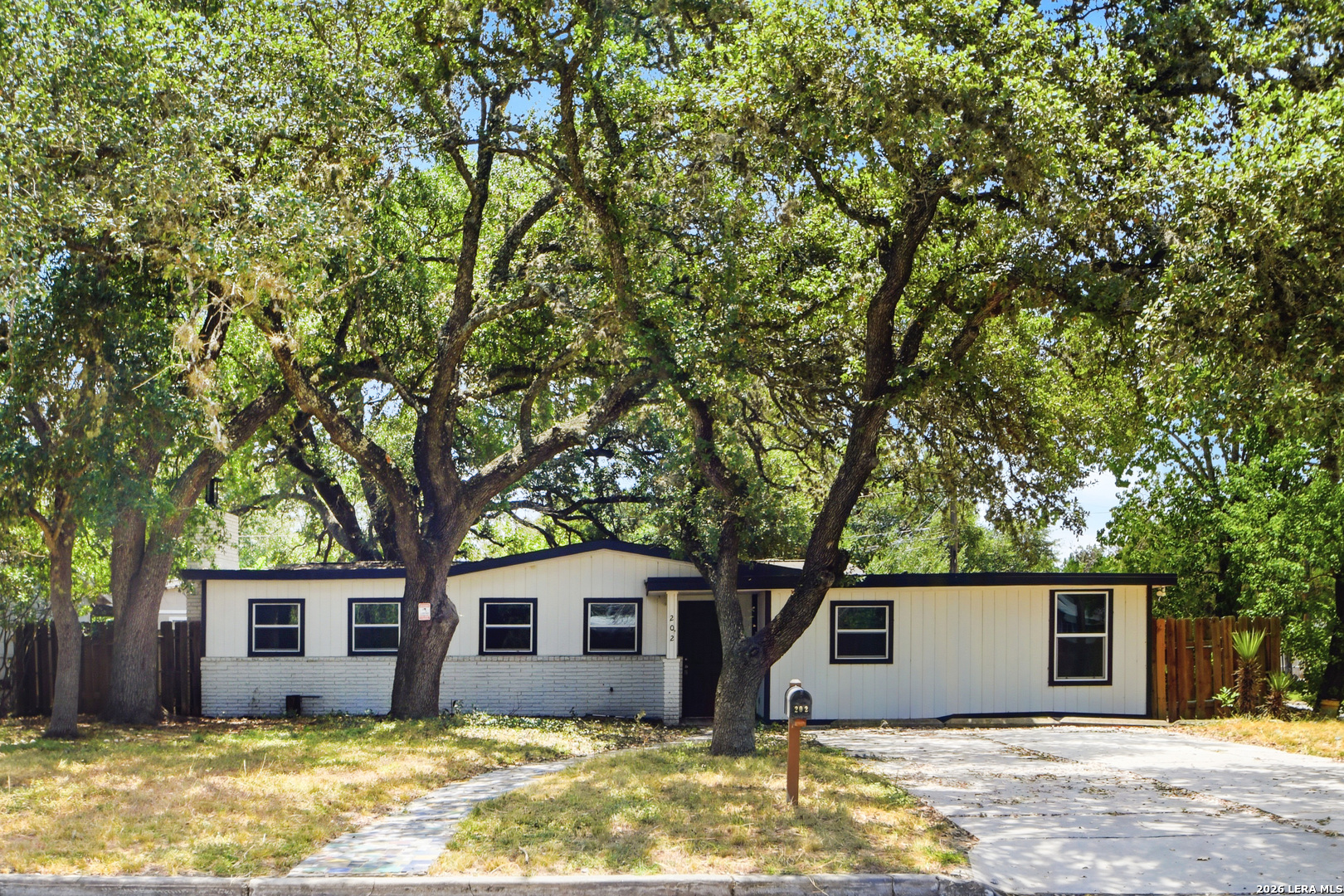 202 Brettonwood San Antonio TX 78218