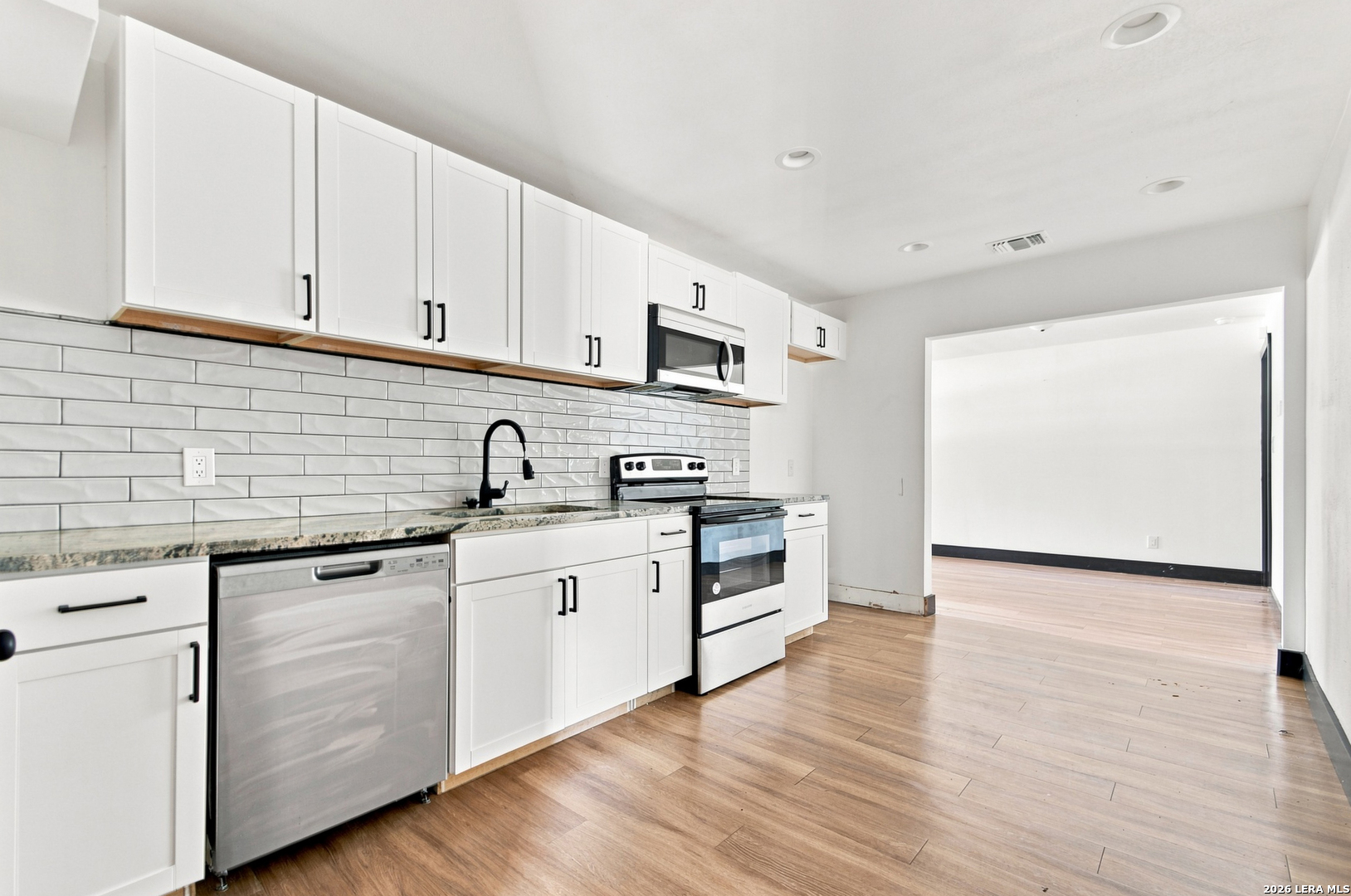 202 Brettonwood San Antonio TX 78218