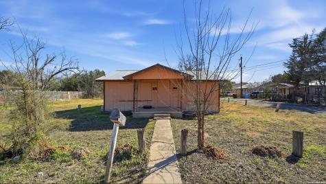510 Volunteer Seguin TX 78155