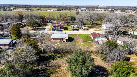 510 Volunteer Seguin TX 78155