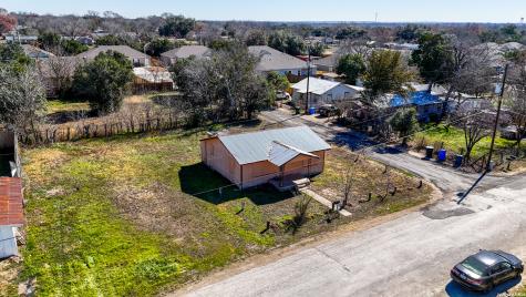 510 Volunteer Seguin TX 78155