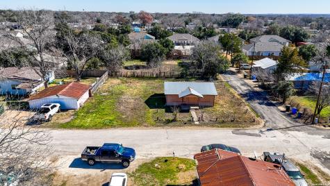 510 Volunteer Seguin TX 78155