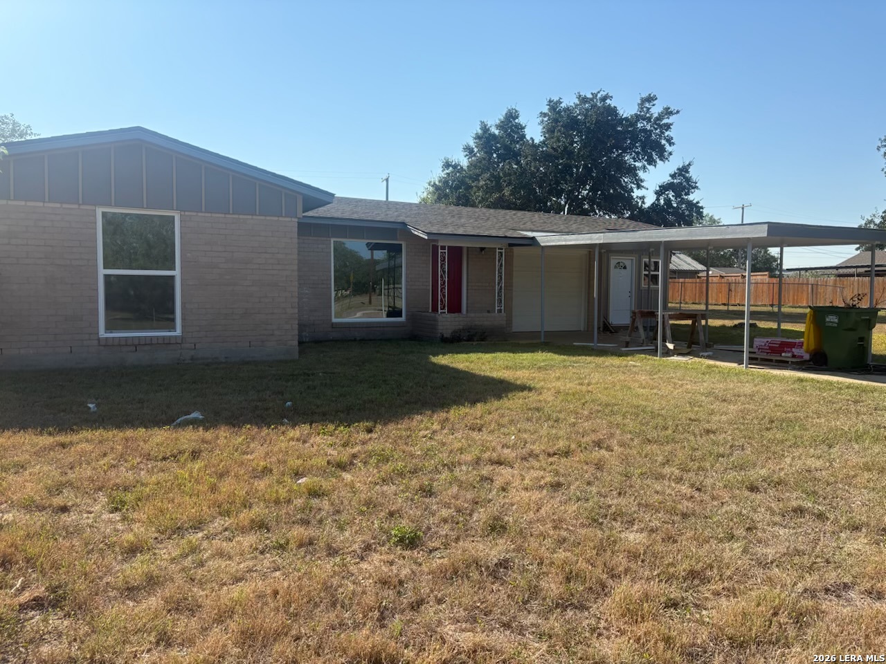 107 Robinhood Drive Kenedy TX 78119