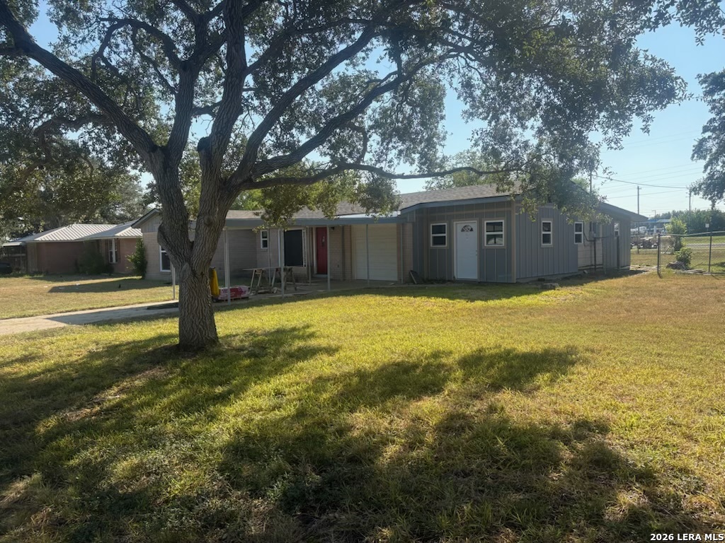 107 Robinhood Drive Kenedy TX 78119