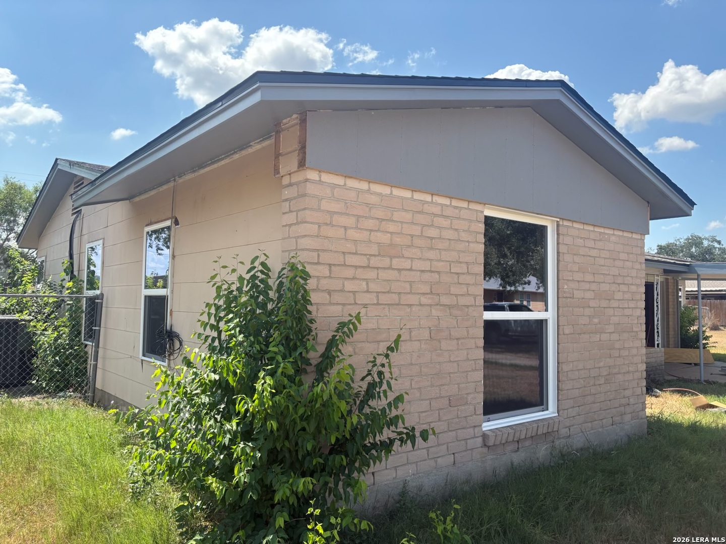107 Robinhood Drive Kenedy TX 78119