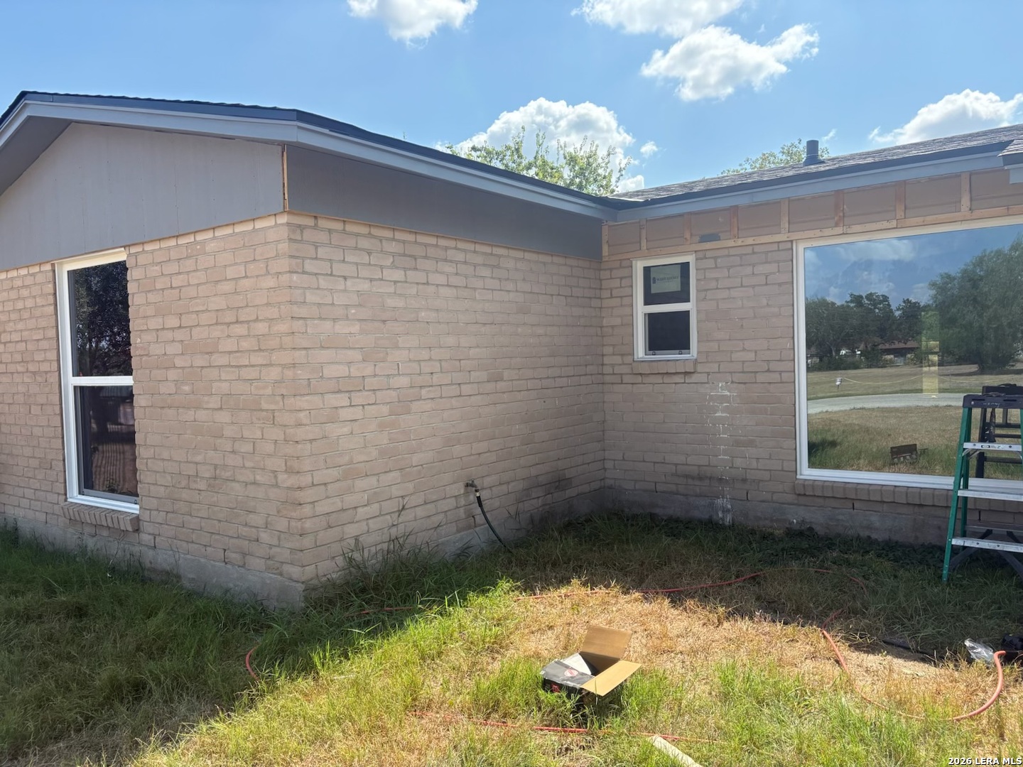 107 Robinhood Drive Kenedy TX 78119