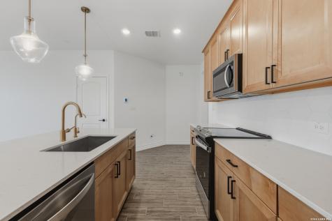 12421 Pottsboro San Antonio TX 78253