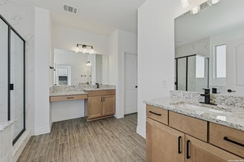 12421 Pottsboro San Antonio TX 78253