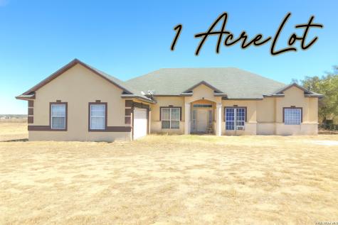201 Cimarron Floresville TX 78114