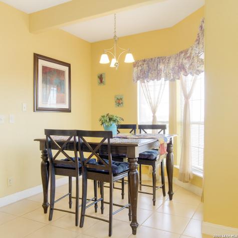 201 Cimarron Floresville TX 78114