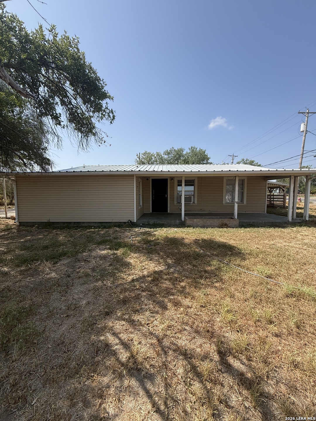 505 S 5th Street Carrizo Springs TX 78834
