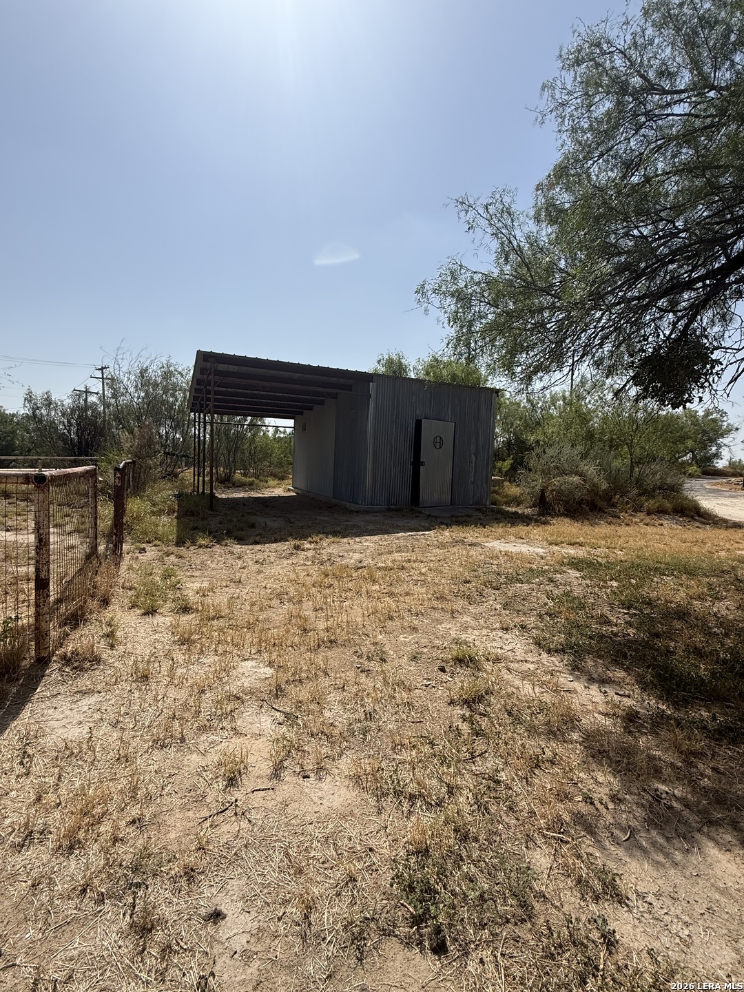 505 S 5th Street Carrizo Springs TX 78834