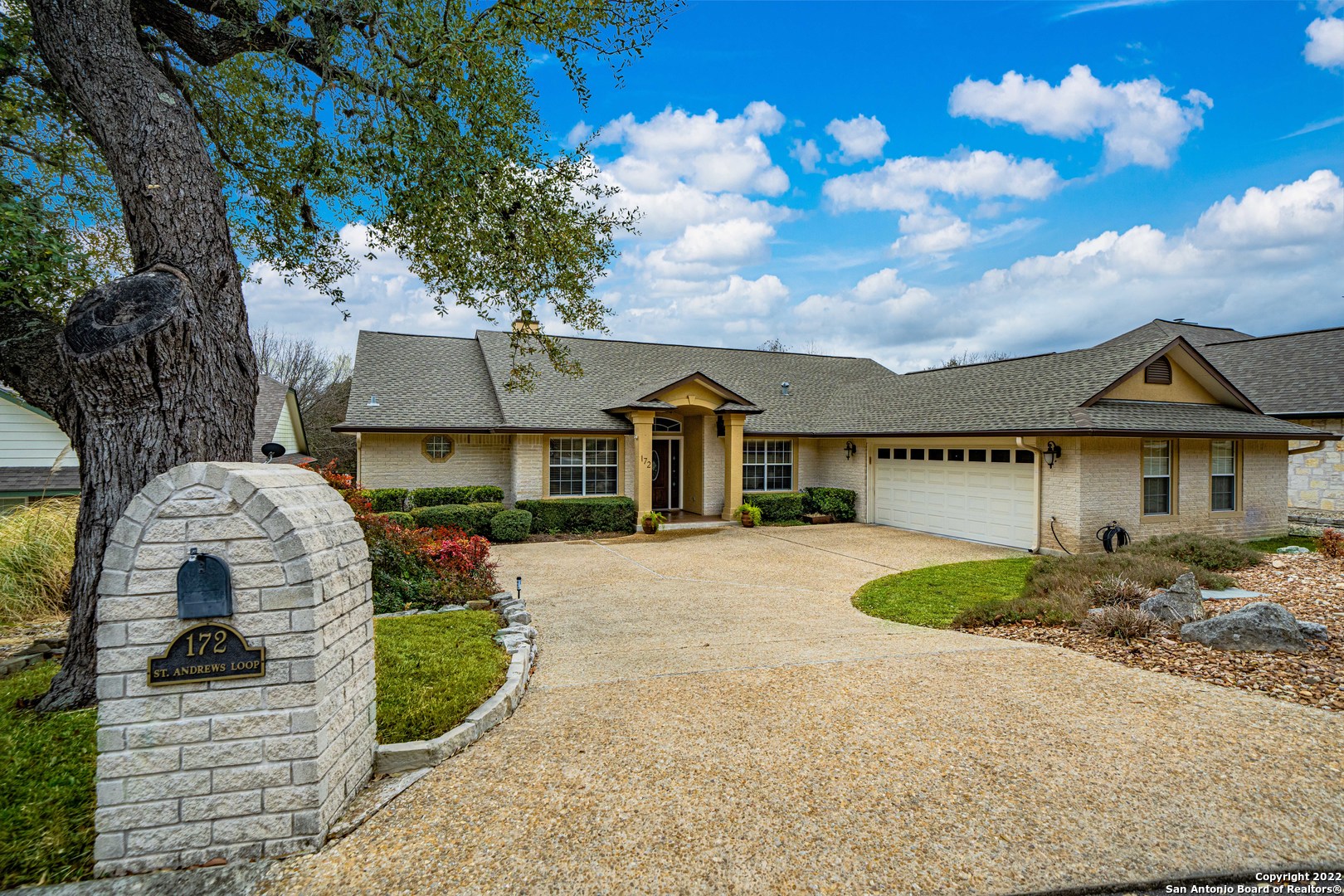 172 Saint Andrews Loop Kerrville TX 78028