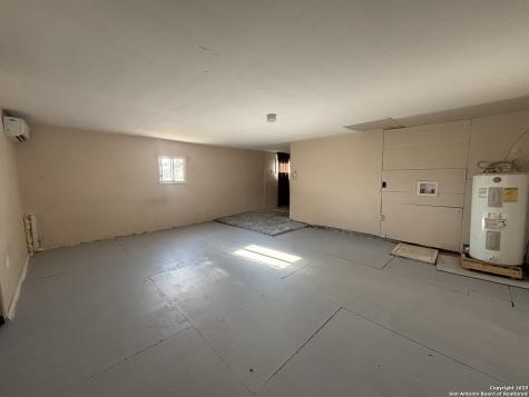 1817 1/2 Lincoln Street Laredo TX 78040
