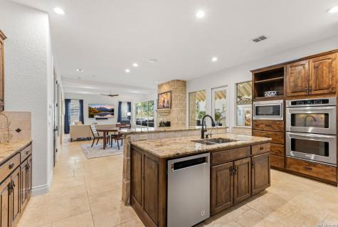 8339 Settlers Peak Boerne TX 78015