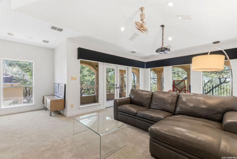 8339 Settlers Peak Boerne TX 78015