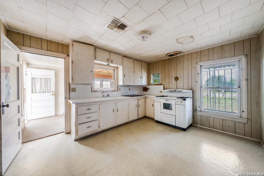 513 Gillette Boulevard San Antonio TX 78221
