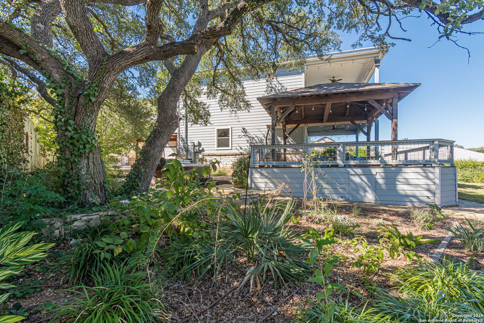 1950 Triple Peak Canyon Lake TX 78133