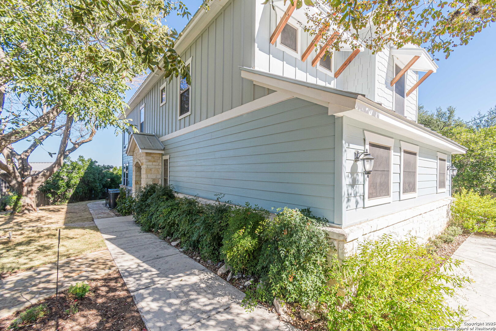 1950 Triple Peak Canyon Lake TX 78133