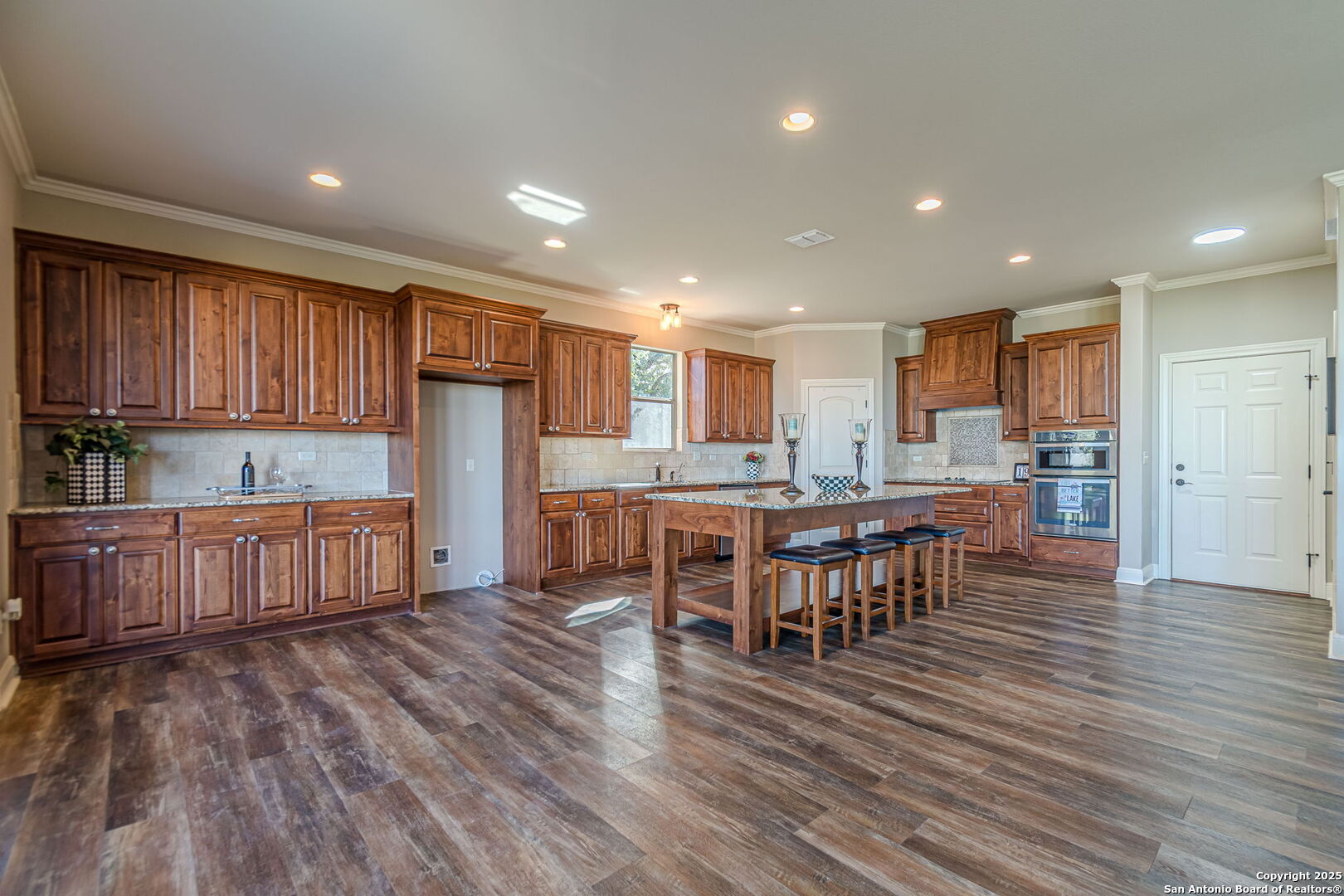 1950 Triple Peak Canyon Lake TX 78133