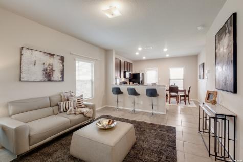 10934 Honorly Cove Converse TX 78109