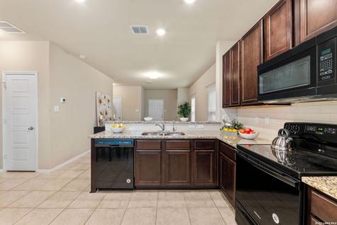10934 Honorly Cove Converse TX 78109