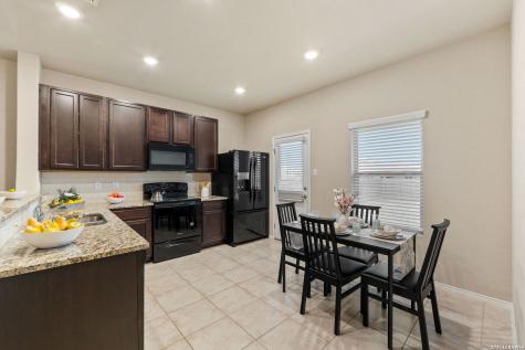 10934 Honorly Cove Converse TX 78109
