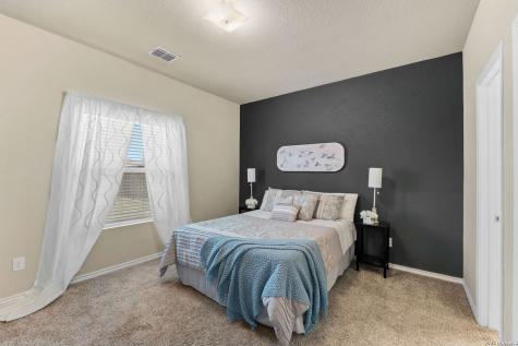 10934 Honorly Cove Converse TX 78109