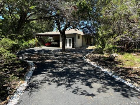 Boerne Houses Under $750K