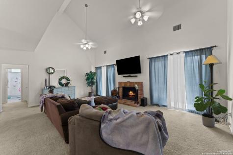 1411 Fm 3161 Floresville TX 78114