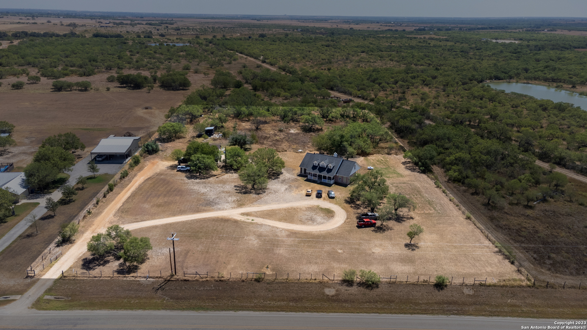 1411 Fm 3161 Floresville TX 78114