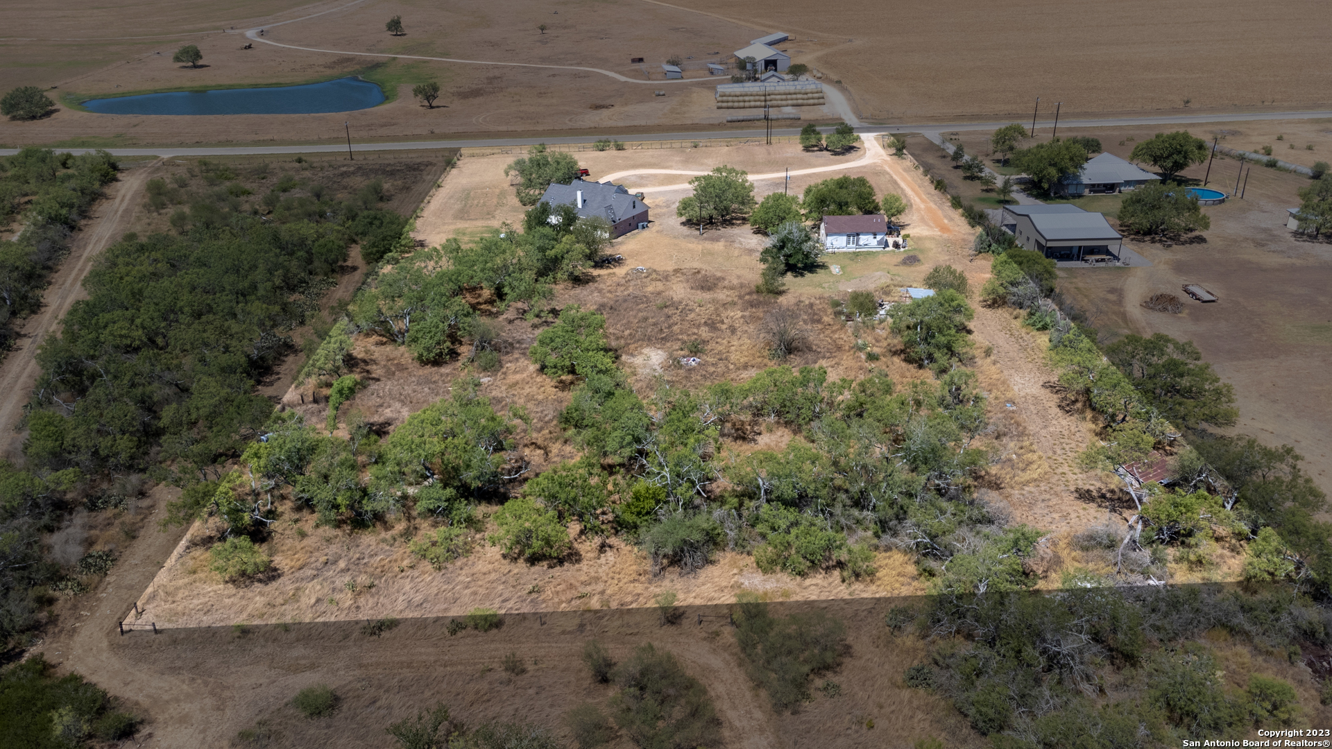 1411 Fm 3161 Floresville TX 78114