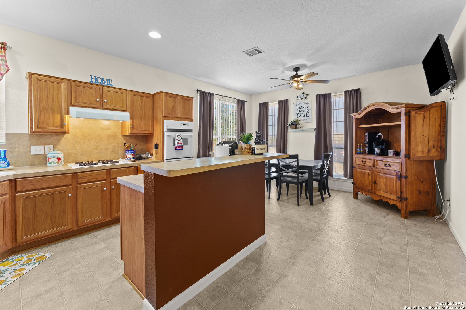 1411 Fm 3161 Floresville TX 78114