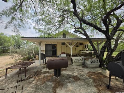 24373 W Sh 97 Fowlerton TX 78014