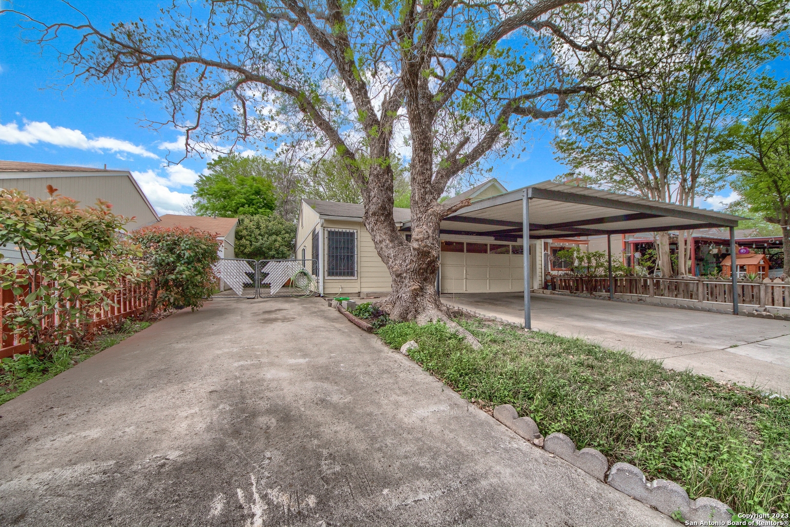 2886 Cherry Field Drive San Antonio TX 78245