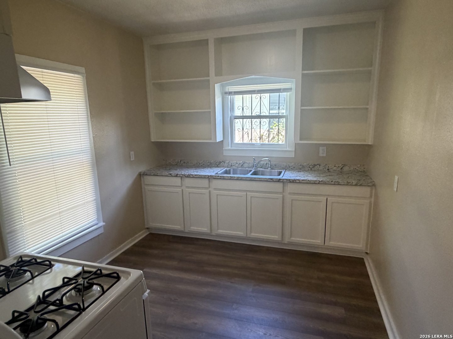 1015 Saint James San Antonio TX 78202