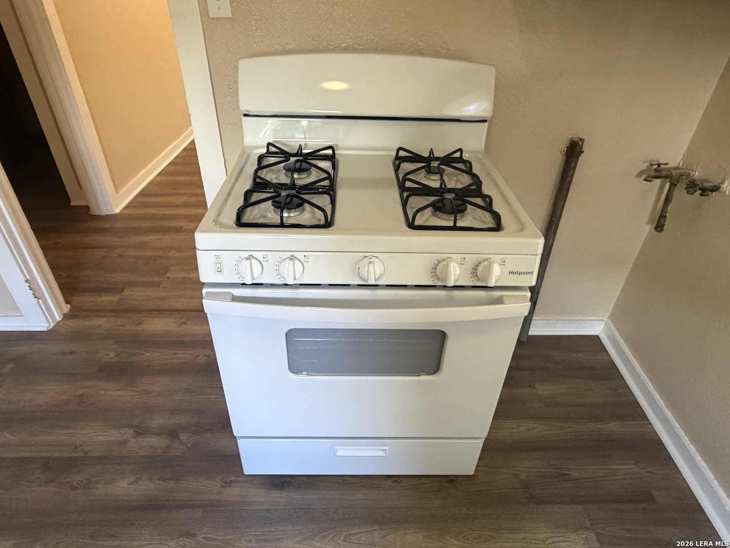 1015 Saint James San Antonio TX 78202