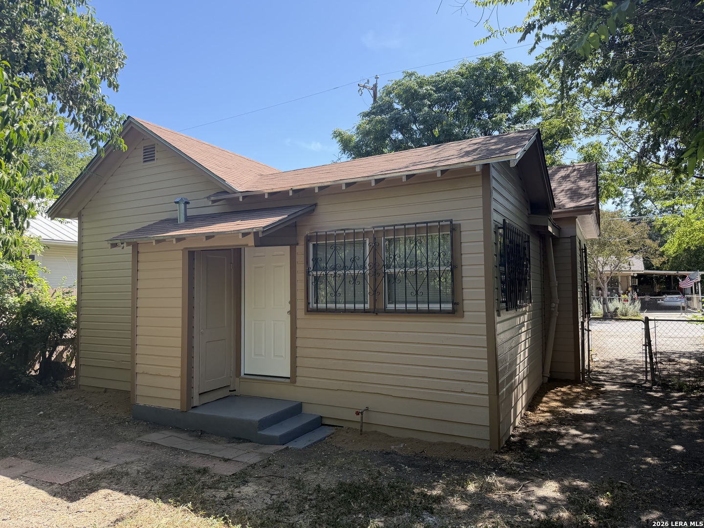 1015 Saint James San Antonio TX 78202