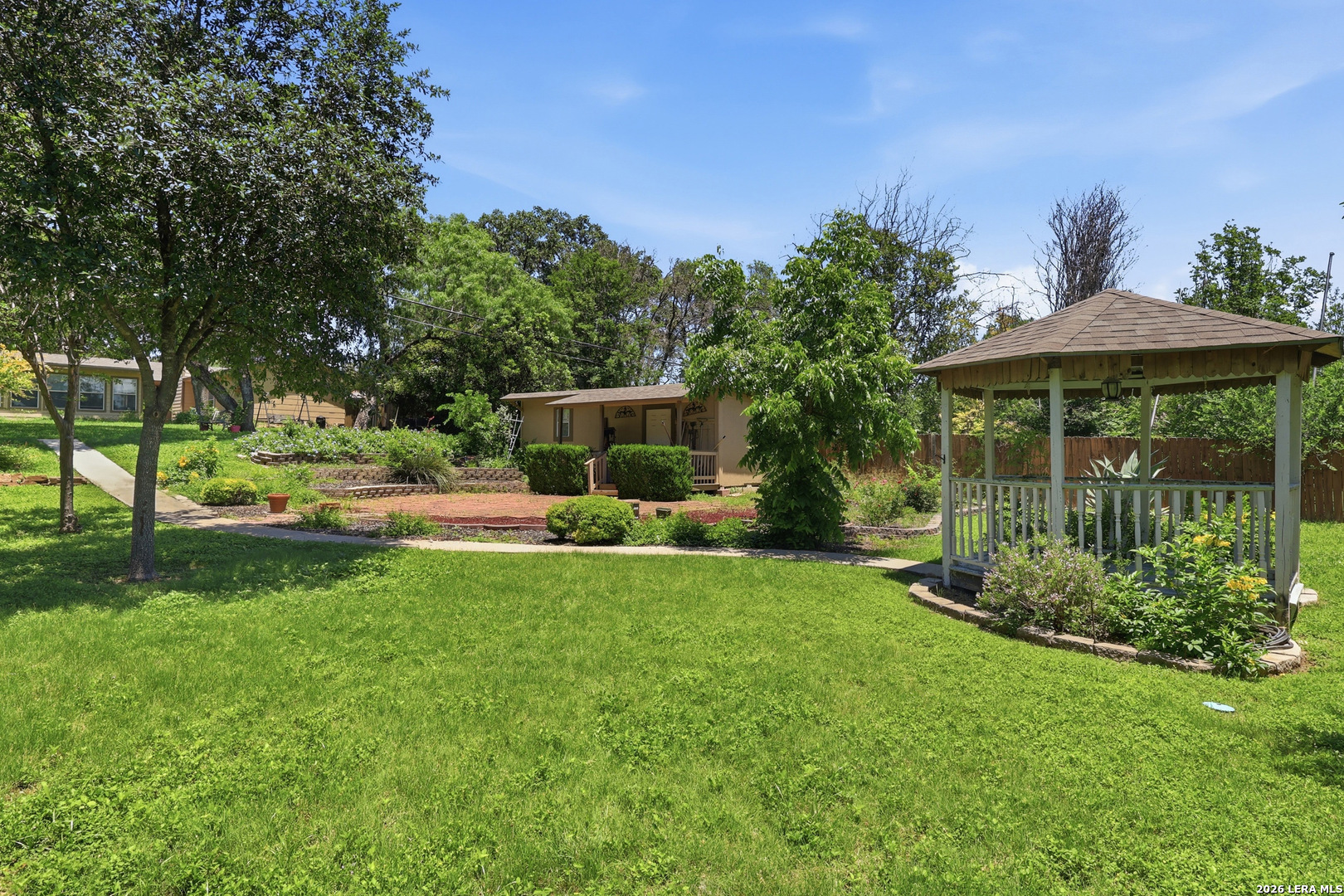 3814 Highcliff Drive San Antonio TX 78218