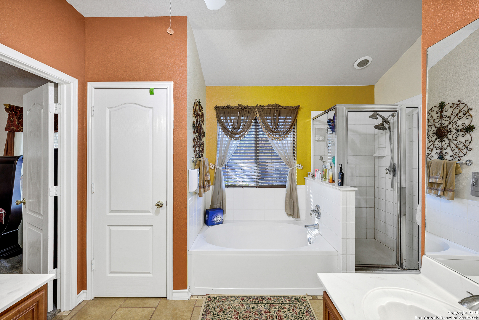 1611 Springhouse San Antonio TX 78251