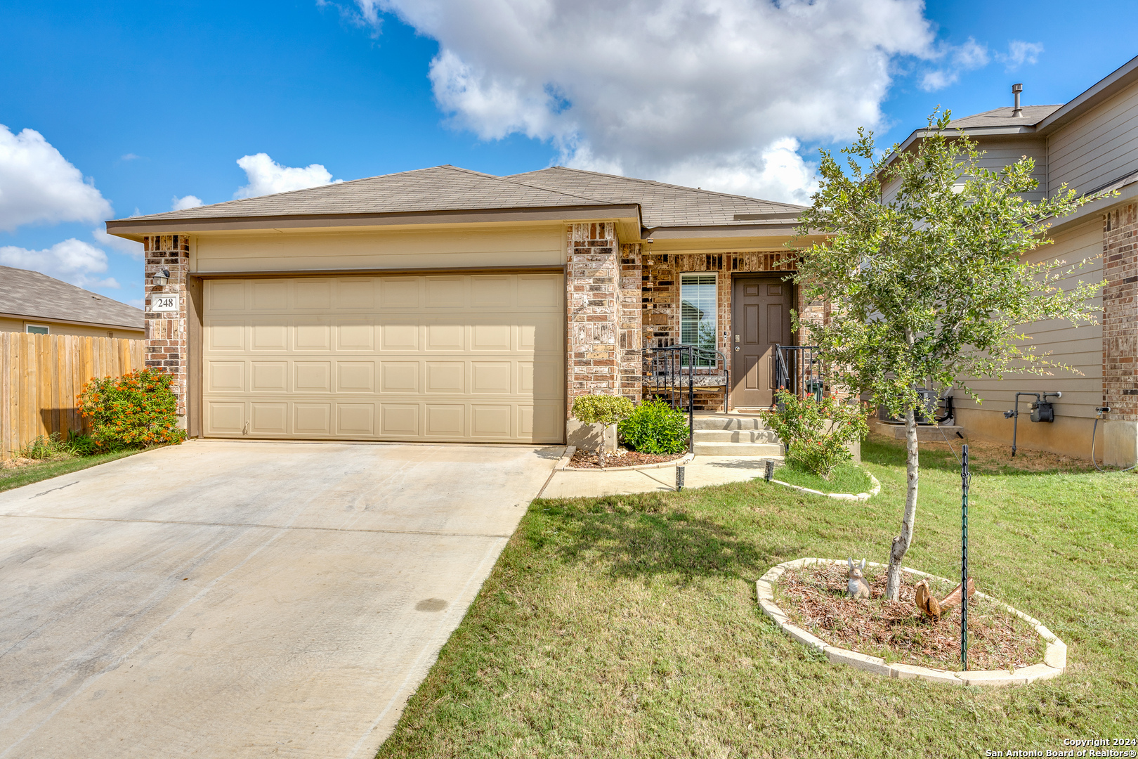 248 Middle Green Loop Floresville TX 78114