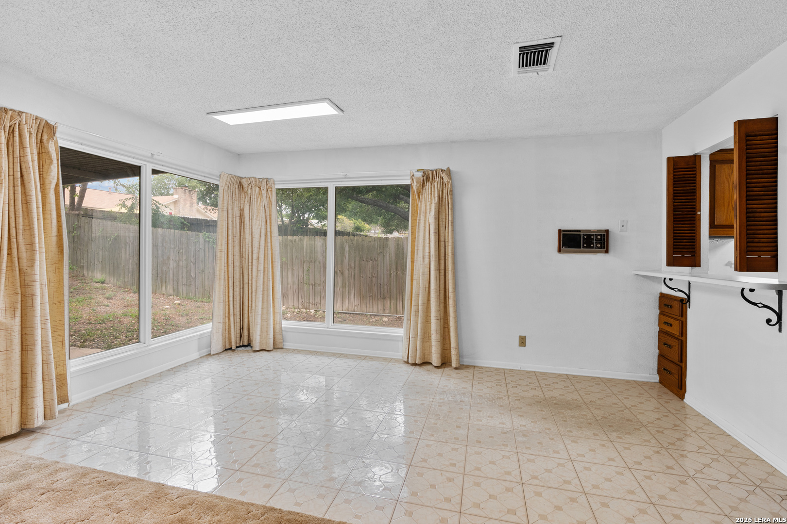 8254 Zodiac Drive Universal City TX 78148