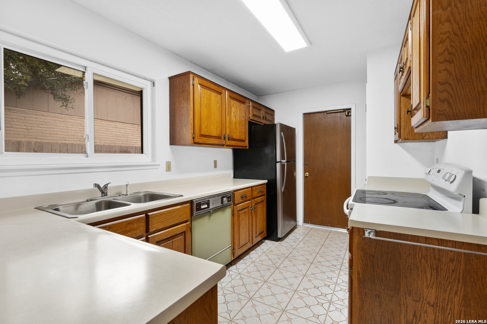 8254 Zodiac Drive Universal City TX 78148