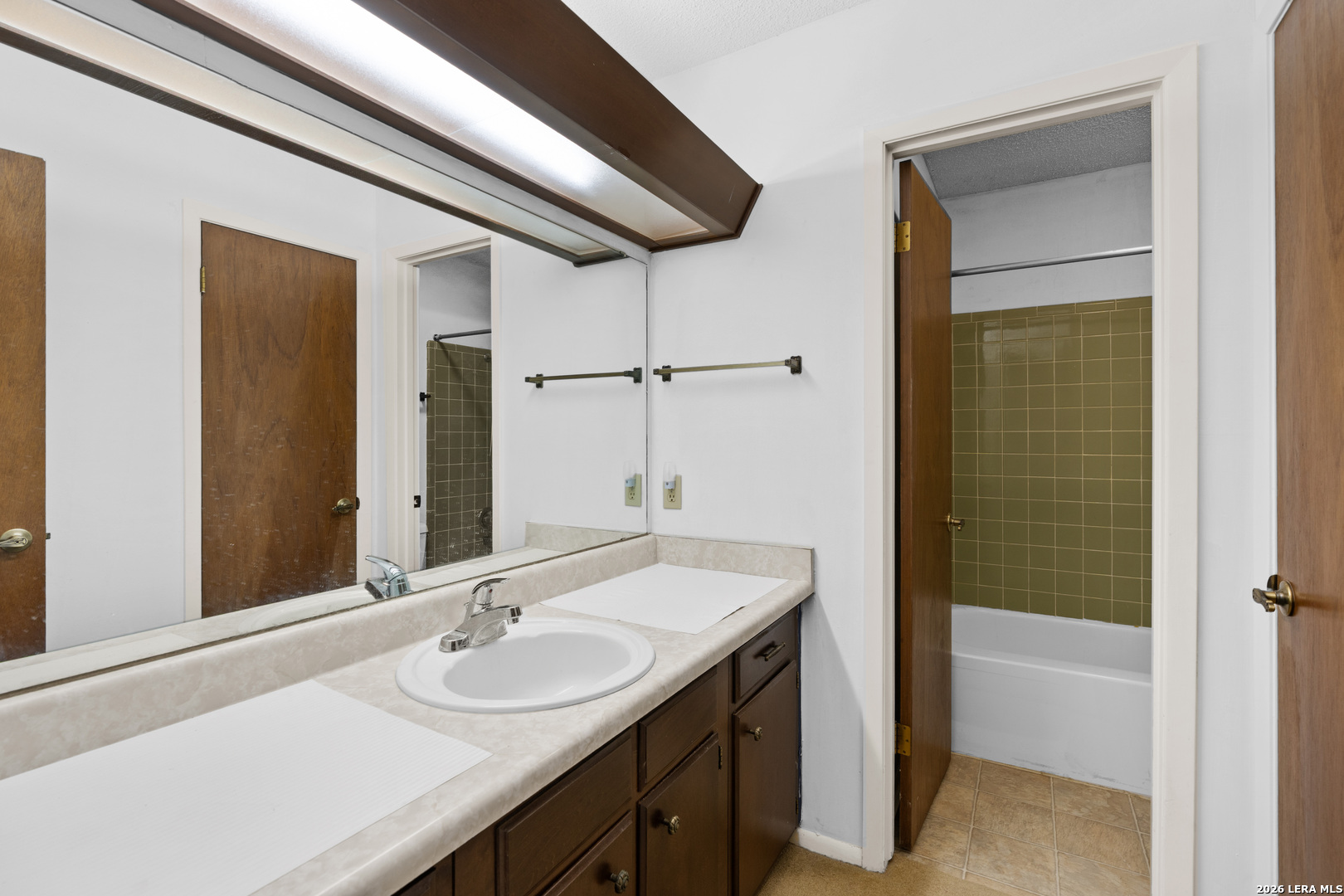8254 Zodiac Drive Universal City TX 78148