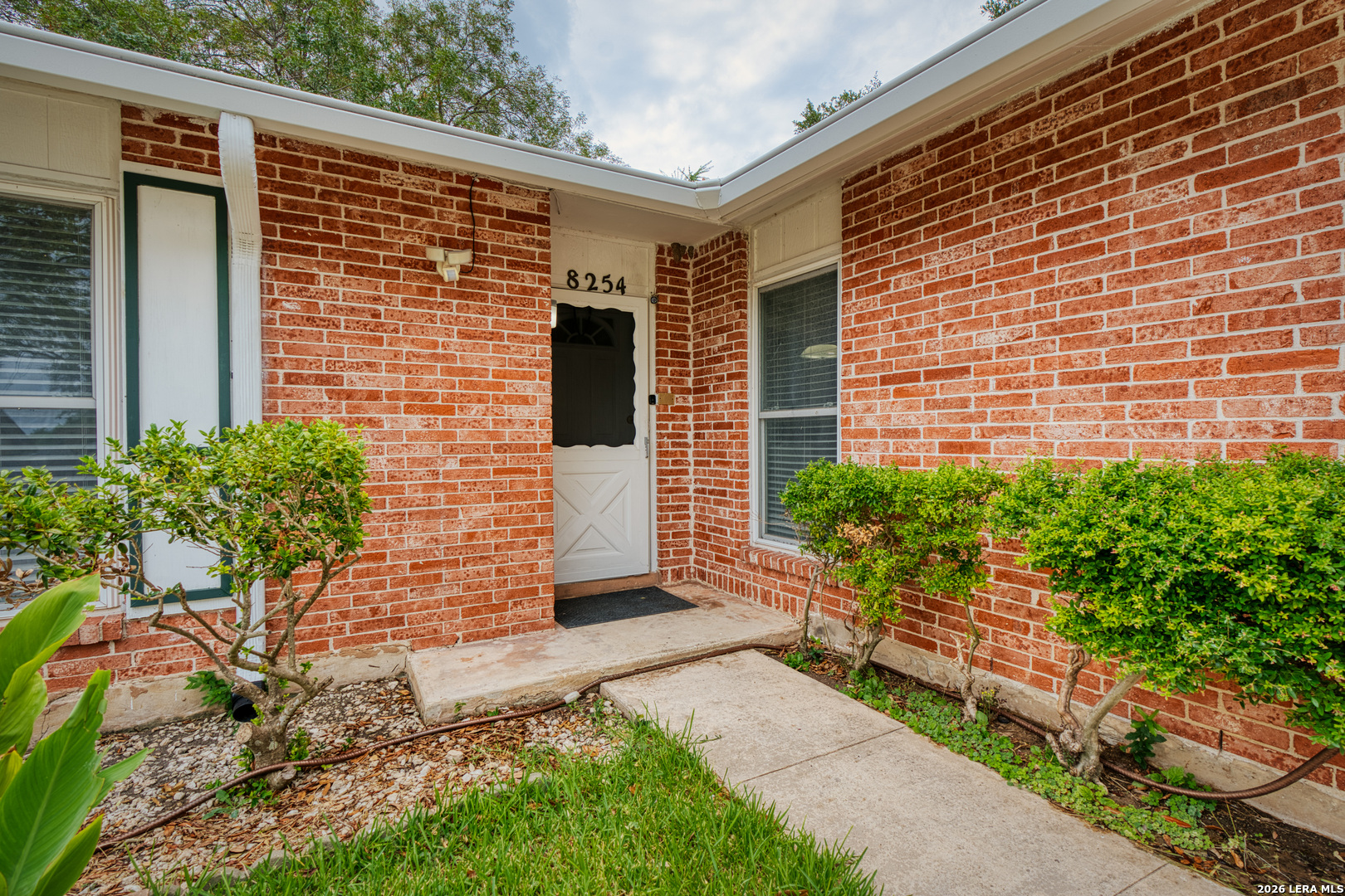 8254 Zodiac Drive Universal City TX 78148