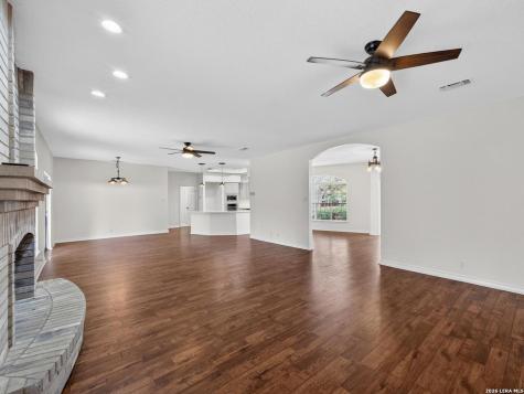 21023 Cedar Branch Garden Ridge TX 78266